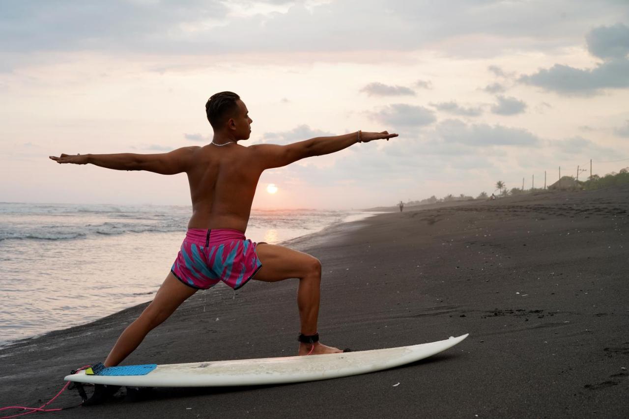 Shanti Surf Camp El Paredón Buena Vista Buitenkant foto
